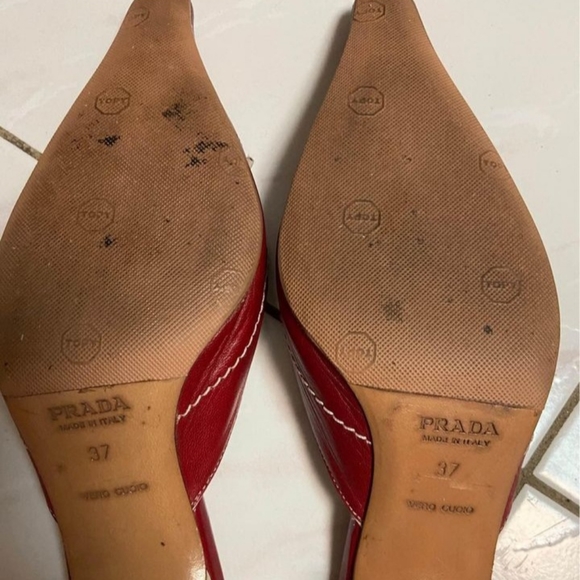 SALE**100%PRADA RED 👠 HEELS made in Italy 🇮🇹 - Picture 2 of 6